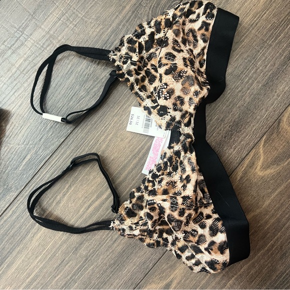 Victoria’s Secret lot!! Panties and bralettes and lingerie - Picture 9 of 16